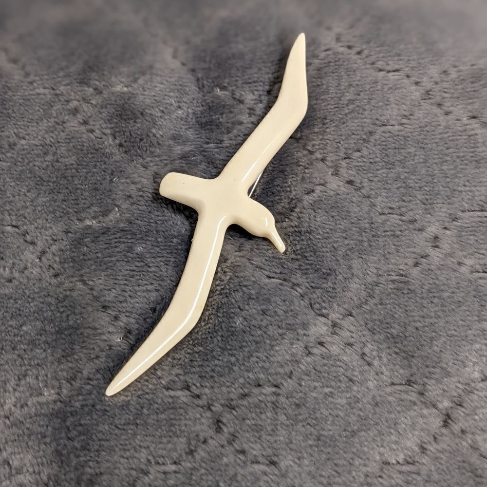 Vintage 90's Albatross Brooche from New Zealand